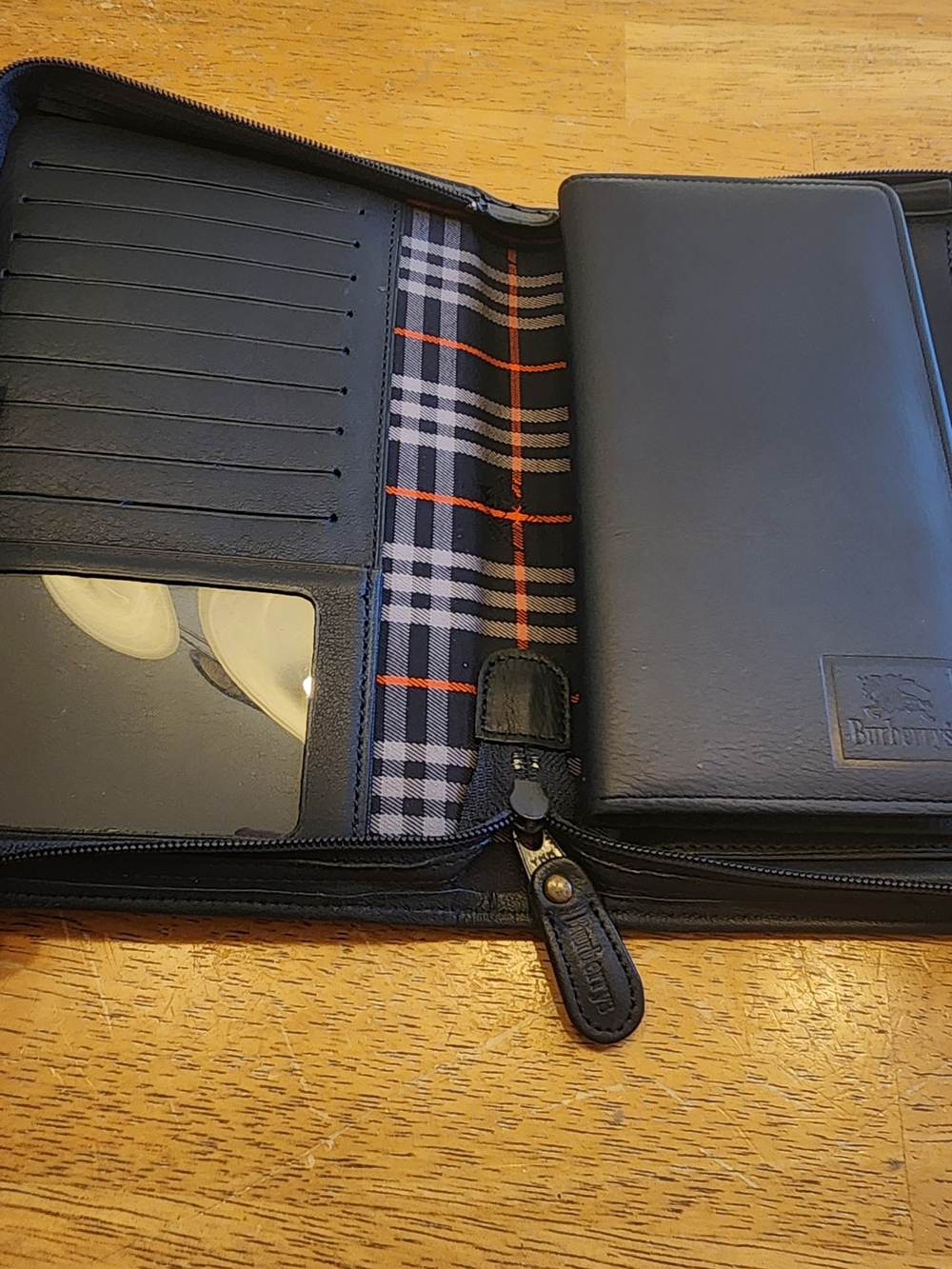 Burberry Black Leather Journal Cover - Picture 8 of 16